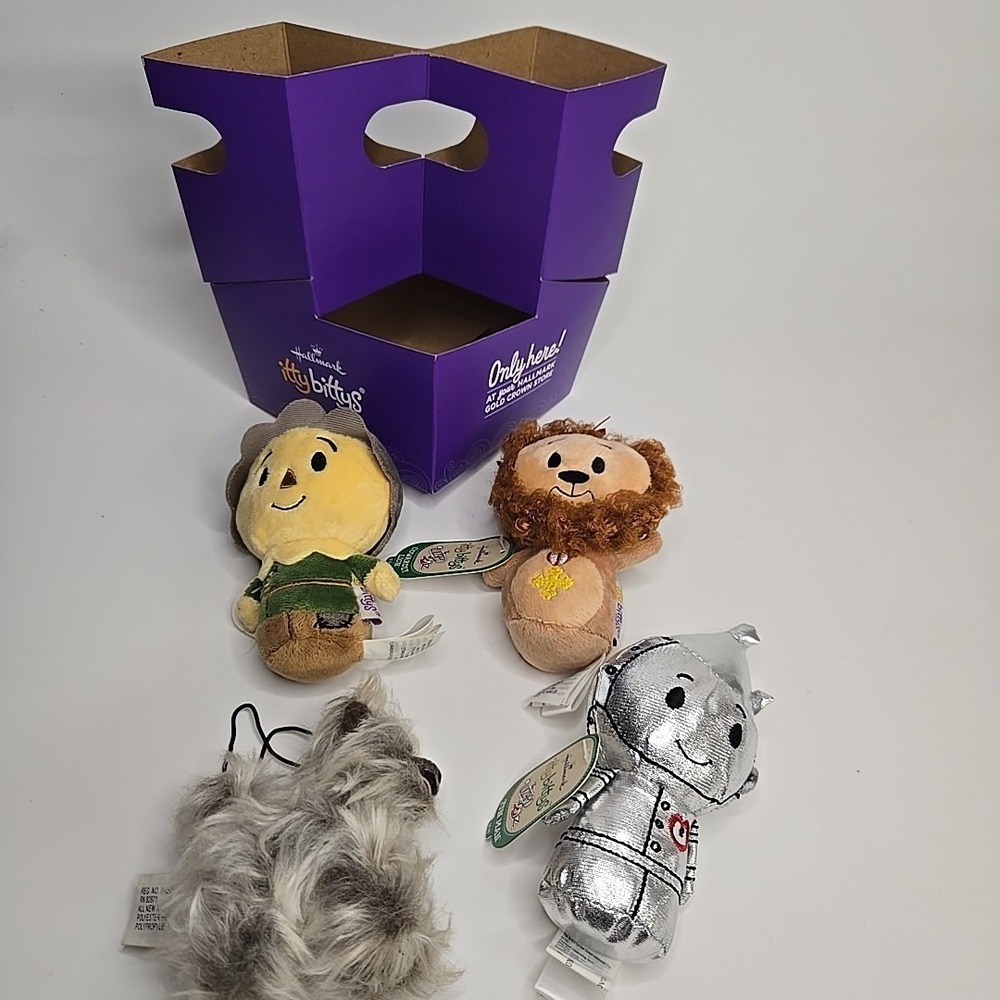 Hallmark Itty Bittys Wizard Of Oz Dorothy‎ Scarecrow Lion Tinman Toto